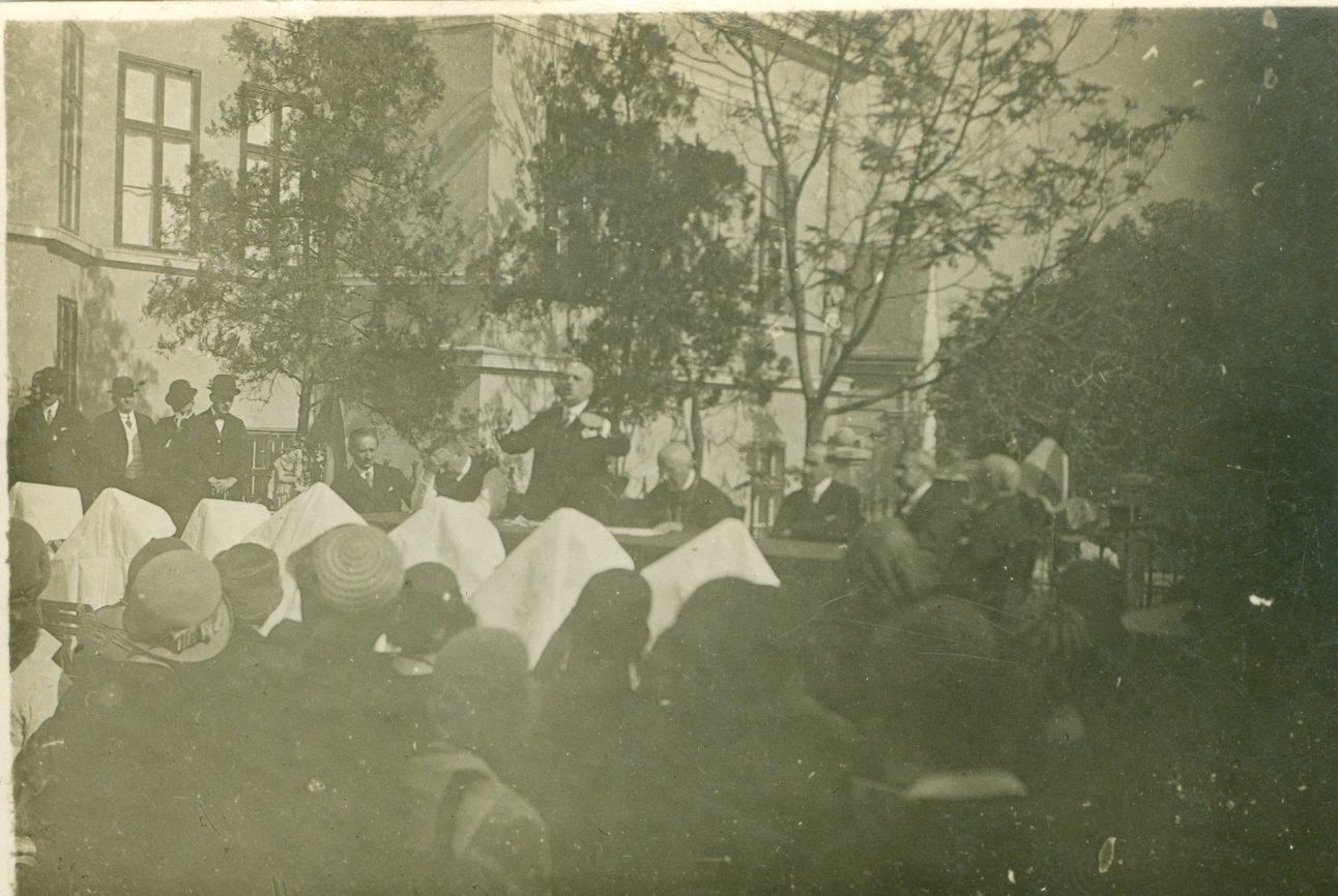 5. kép Zavaros Aladár beszéde_jpg.jpg